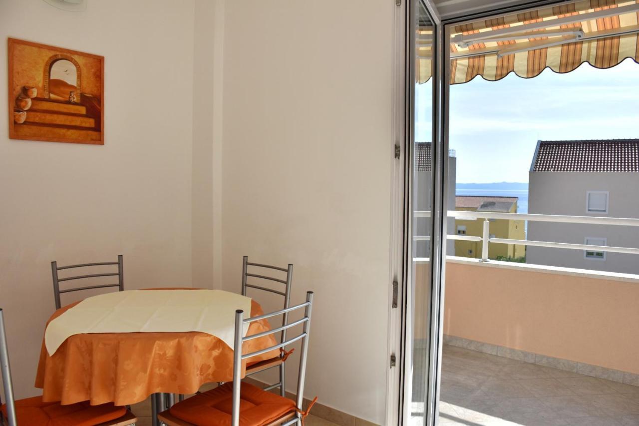 Apartments Stone Tucepi Luaran gambar
