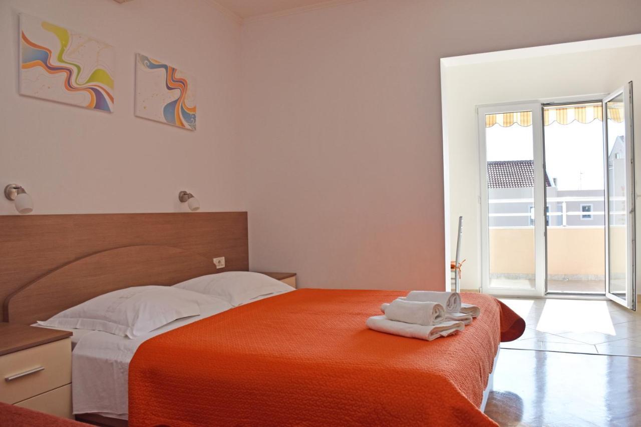 Apartments Stone Tucepi Luaran gambar