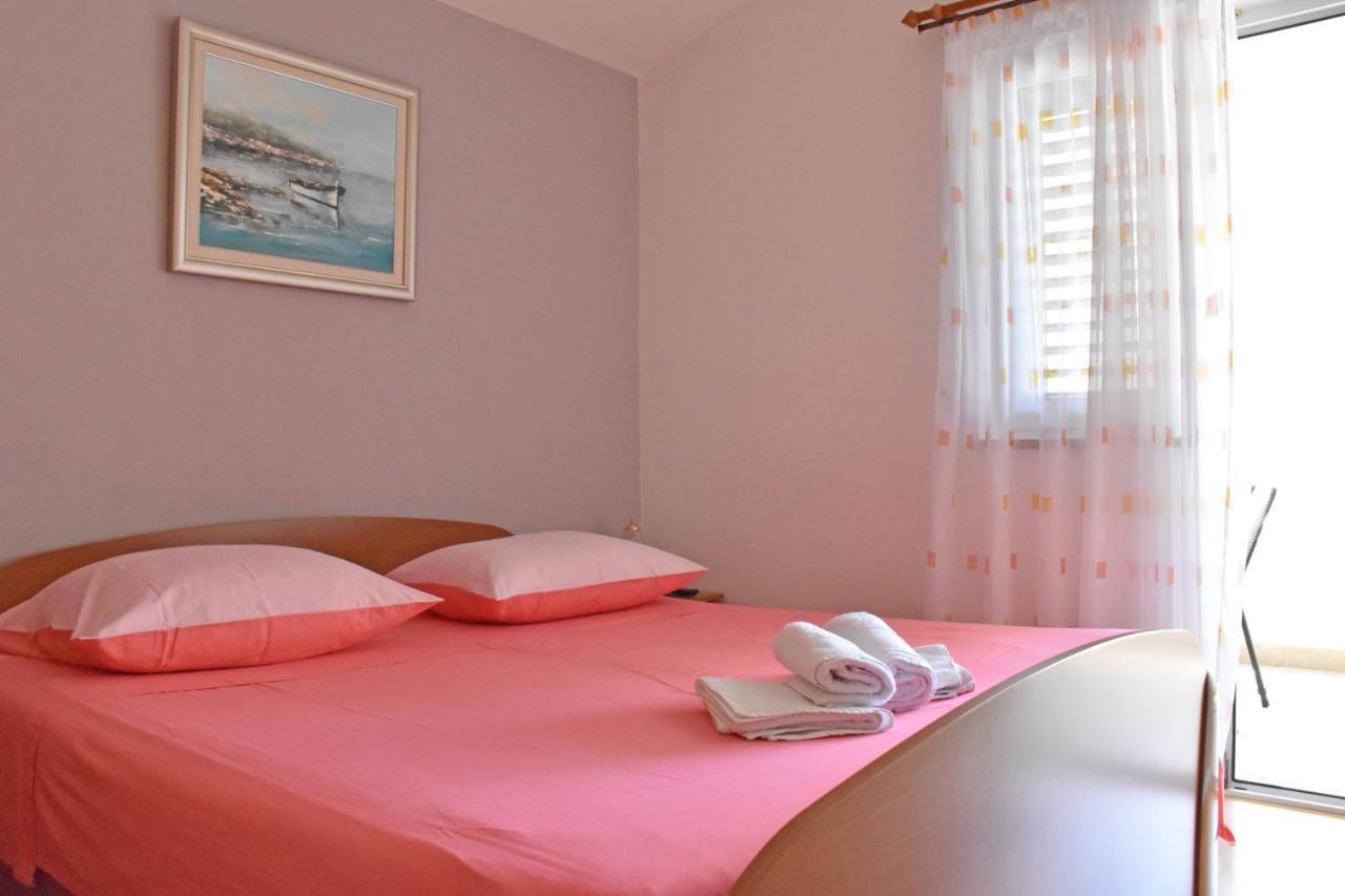 Apartments Stone Tucepi Luaran gambar