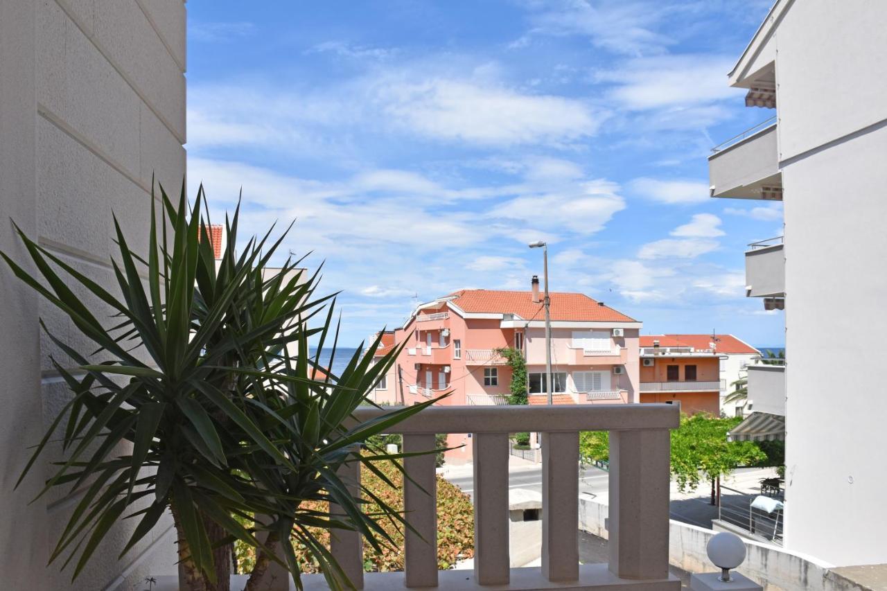 Apartments Stone Tucepi Luaran gambar