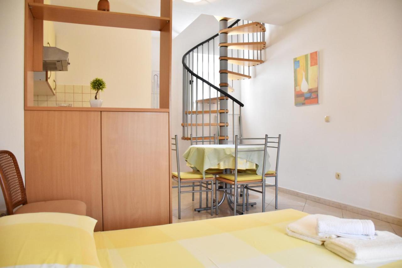 Apartments Stone Tucepi Luaran gambar